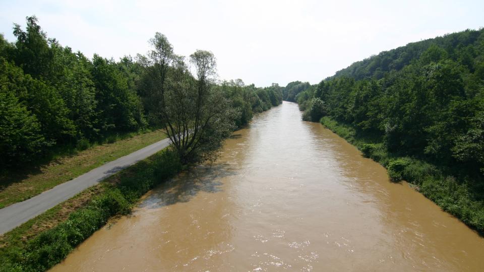 Renaturierung der Ruhr - Vorher