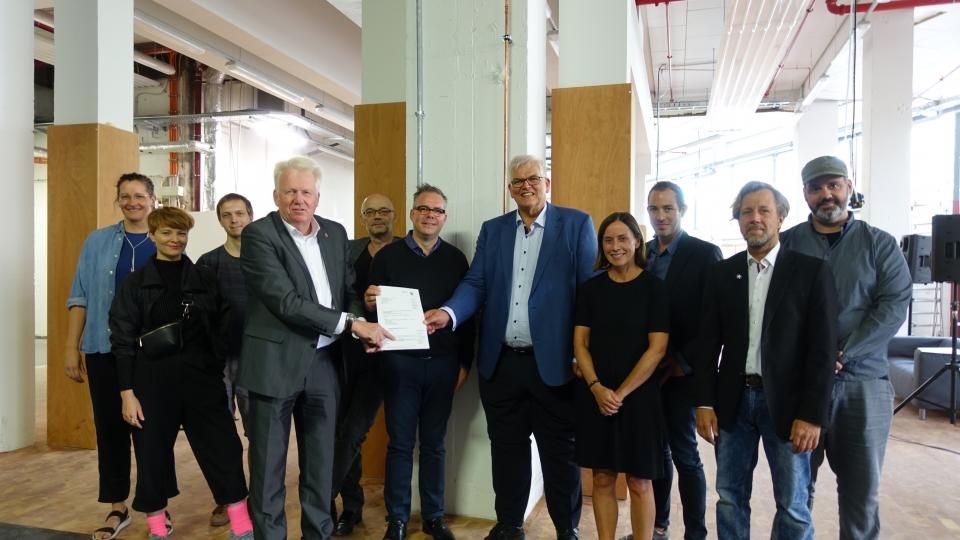 Ariane Trümper, Rahel Spöhrer, Philipp Kramer, OB Ullrich Sierau, Kai Festersen, Marcus Lobbes, Reg.Präs. Hans-Josef Vogel, Veronika Ortmayr, Tobias Ehinger, Michael Eickhoff, Mario Simon
