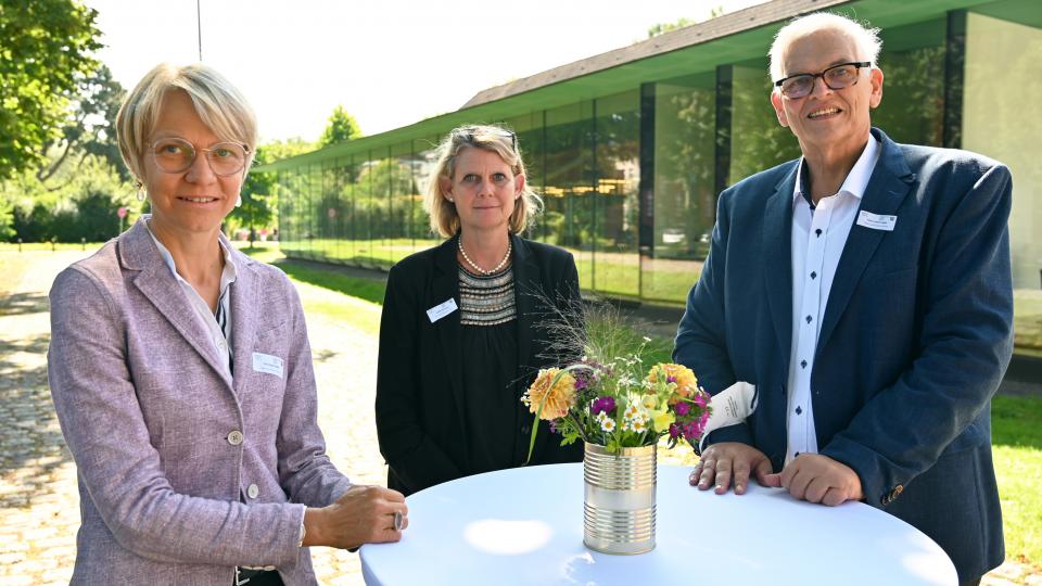 Zu der bereits zweiten Zukunftsmesse hatten die drei Regierungspräsident*innen (v.l.) Dorothee Feller (Münster), Judith Pirscher (Detmold) und Hans-Josef Vogel (Arnsberg) eingeladen,