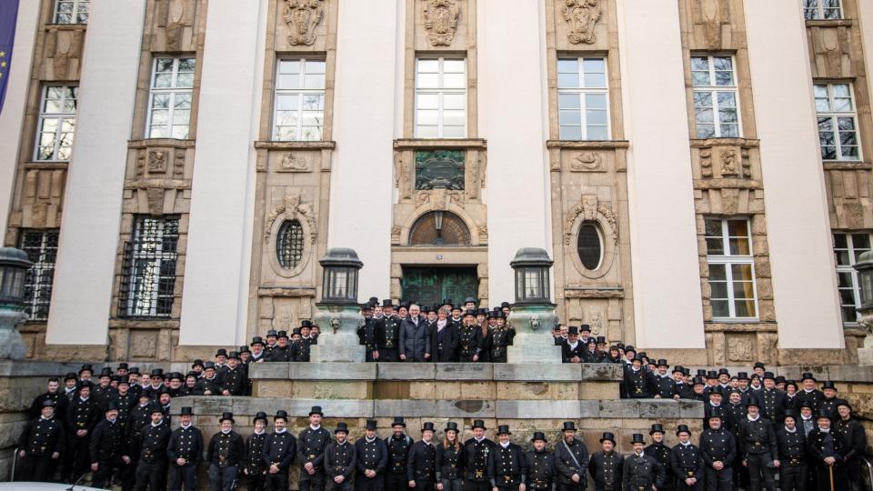 Die Schornsteinfegerinnen und Schornsteinfeger des Regierungsbezirks Arnsberg kamen zum traditionellen Empfang des Regierungspräsidenten