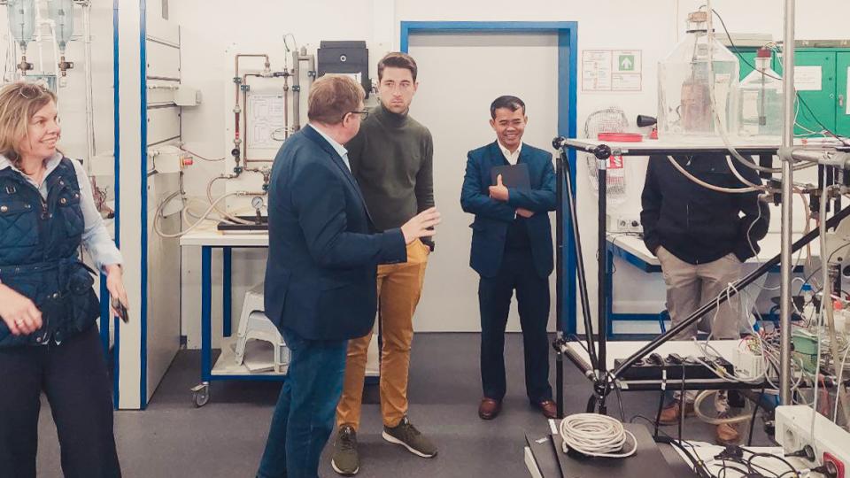Delegation aus Kambodscha zu Besuch im Regierungsbezirk Arnsberg