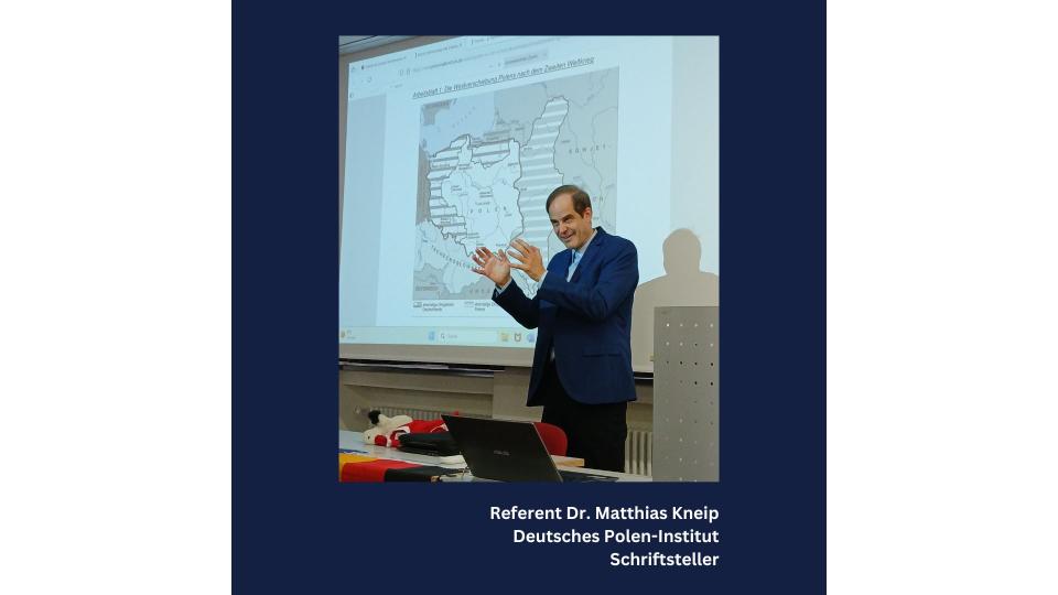 Abgebildet ist Herr Dr. Matthias Kneip, Referent des Deutschen Polen-Instituts.