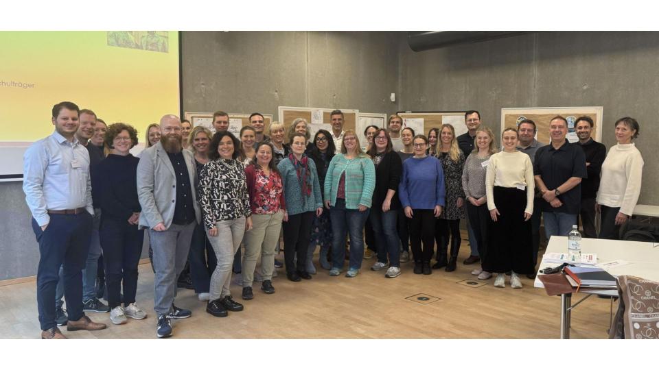 Abgebildet sind alle Teilnehmenden des Seminars.