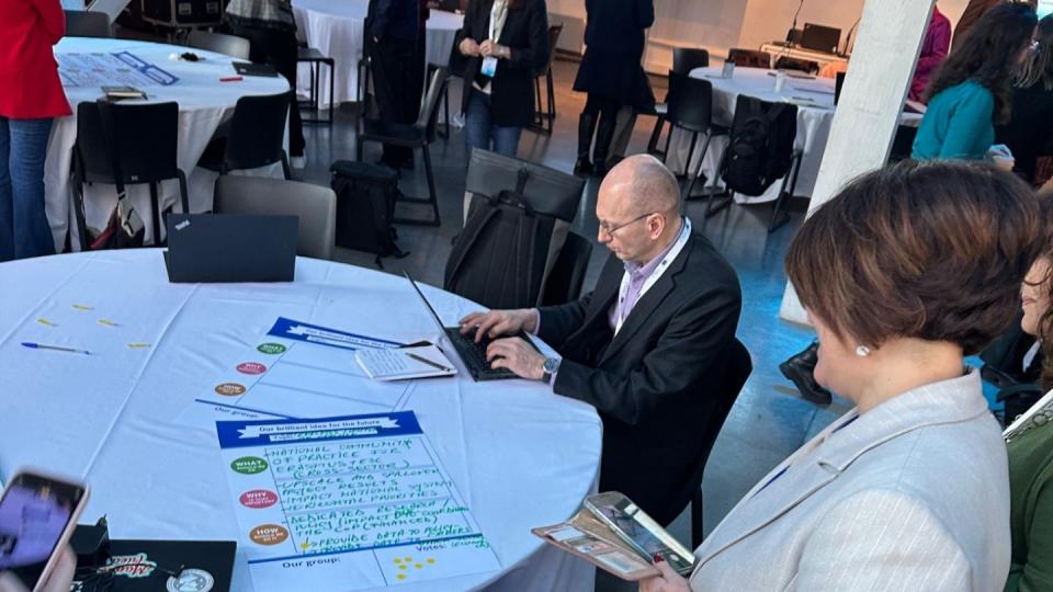 Abgebildet sind Impressionen zur Stakeholder-Konferenz der Europäischen Kommission zu Erasmus+ und dem Europäischen Solidaritätskorps (ESC) in Brüssel.