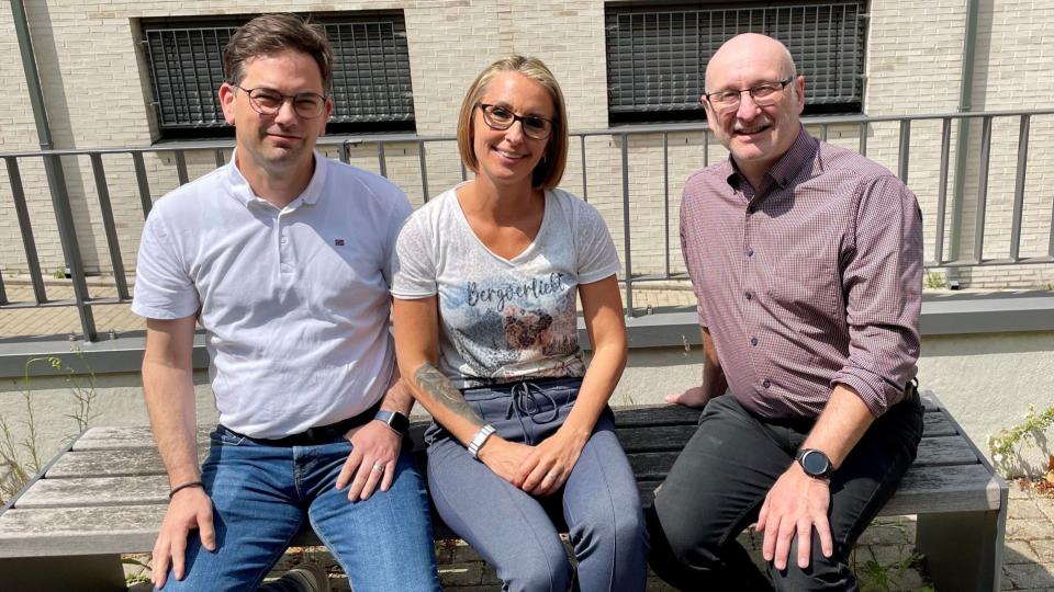 Abgebildet sind Claudia Blaufuß, Freiherr-vom Stein-Berufskolleg in Werne, Timo Engbring, Alice-Salomon-Berufskolleg in Bochum und Jörg Veit, Berufskolleg für Technik in Lüdenscheid.