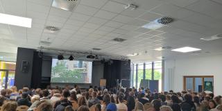Abgebildet sind Impressionen zu einer Filmvorführung in Dortmund.