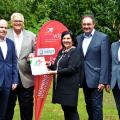 von links: Markus Helms, wfg Wirtschaftsförderung Kreis Soest GmbH, Regierungspräsident Hans Josef Vogel, Landrätin Eva Irrgang, Geschäftsführer Jochen Schröder, Gesellschaft zur Wirtschafts- und Strukturförderung im Märkischen Kreis mbH, und Geschäftsführer Thomas Junge, Gesellschaft für Wirtschaftsförderung Iserlohn mbH