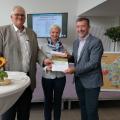 von links: Regierungspräsident Hans Josef Vogel, Anke Fuchs-Dreisbach MdL, Bürgermeister Bernd Fuhrmann