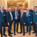 Gruppenbild im Sitzungssaal der Bezirksregierung Arnsberg